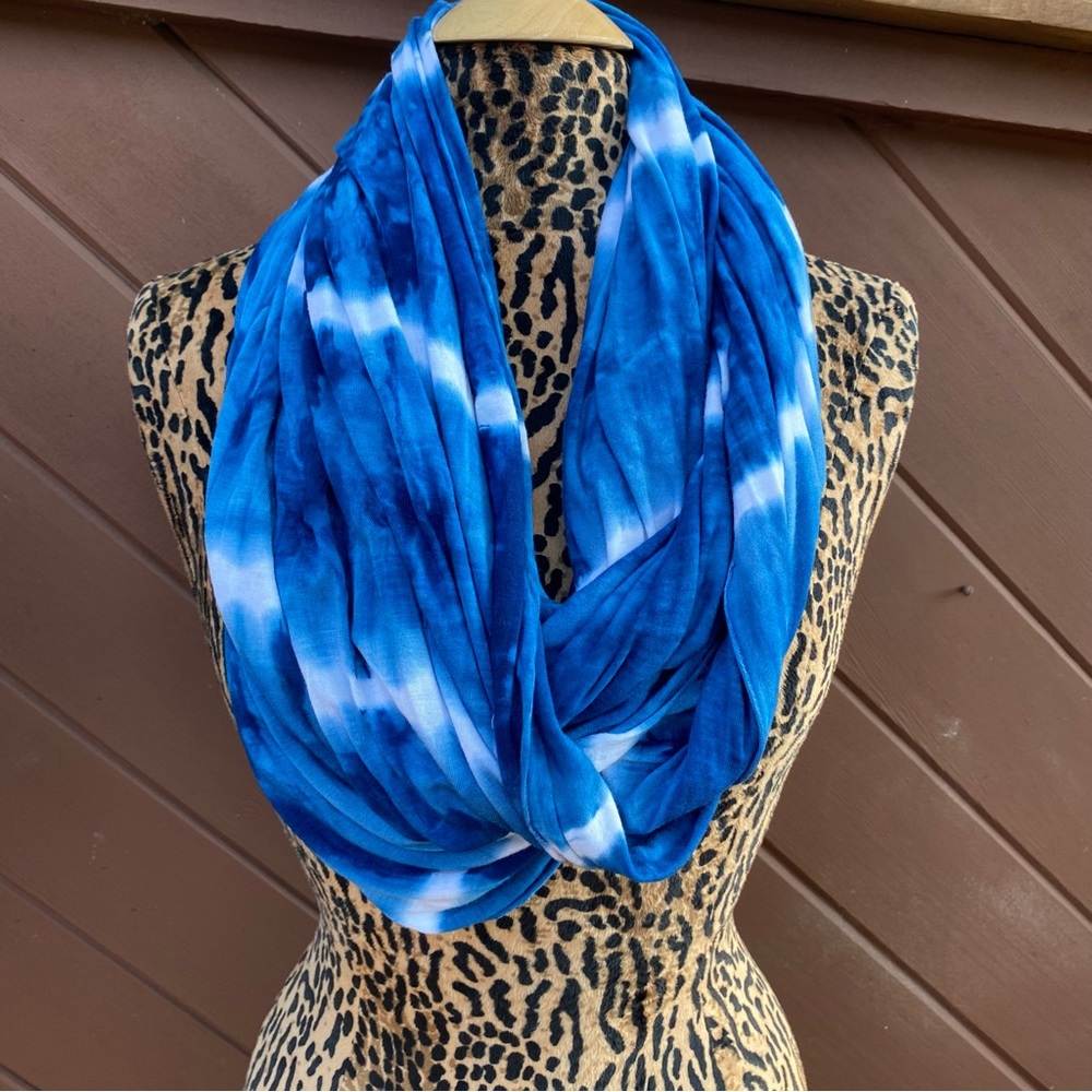 Loop-dee Nursing Cover / Infinity Scarf